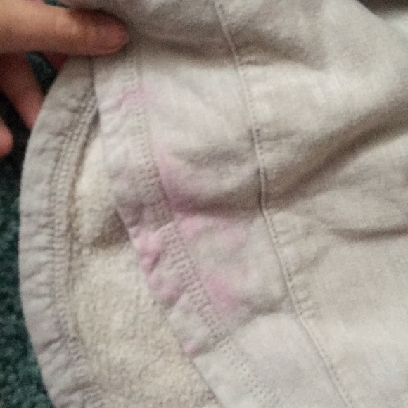 Baige hoodie with shorter sleeves. - Picture 3 of 4